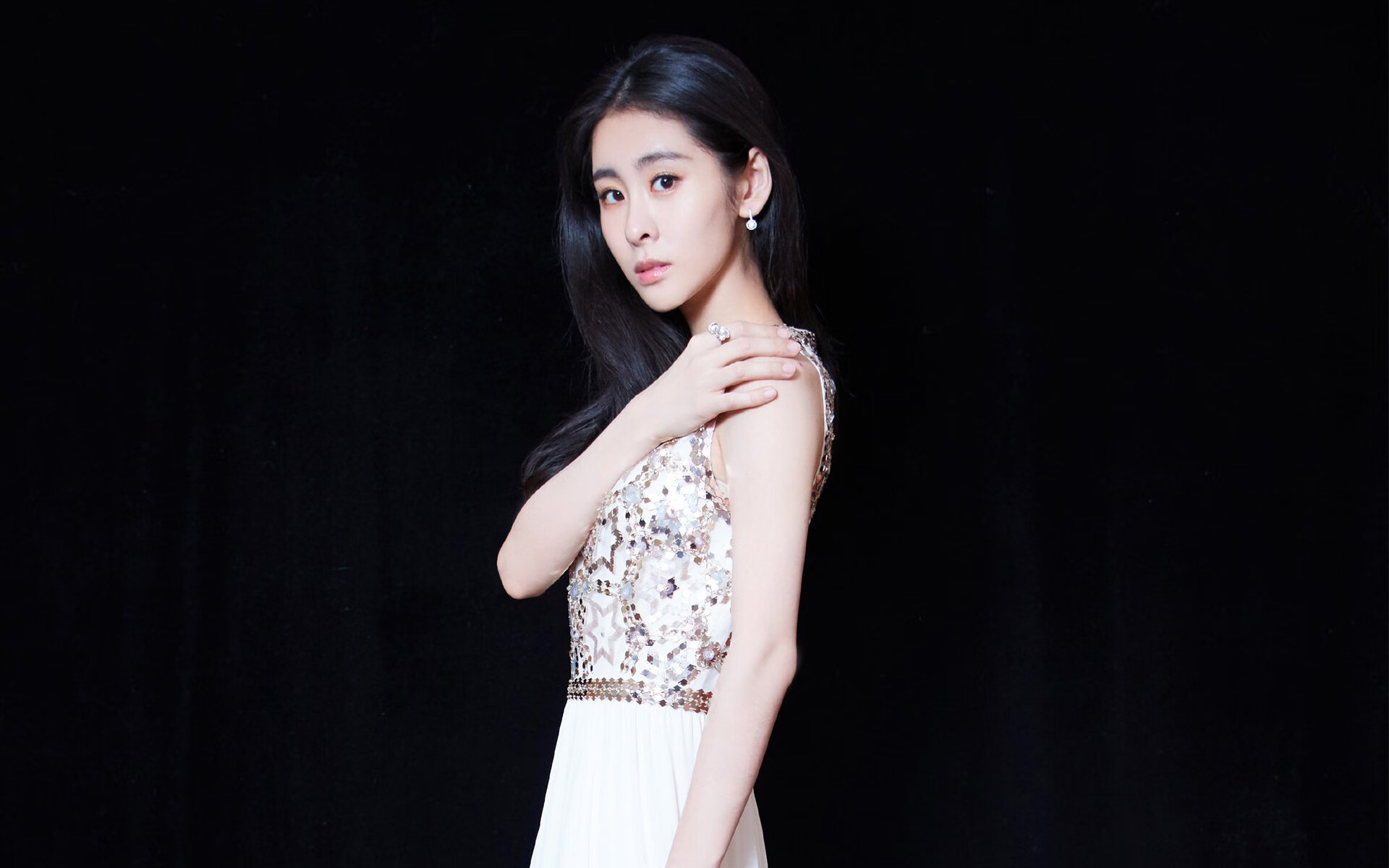 德甲焦点:冠军悬念加剧,拜仁还能稳居头把交椅?,拜仁几次德甲冠军