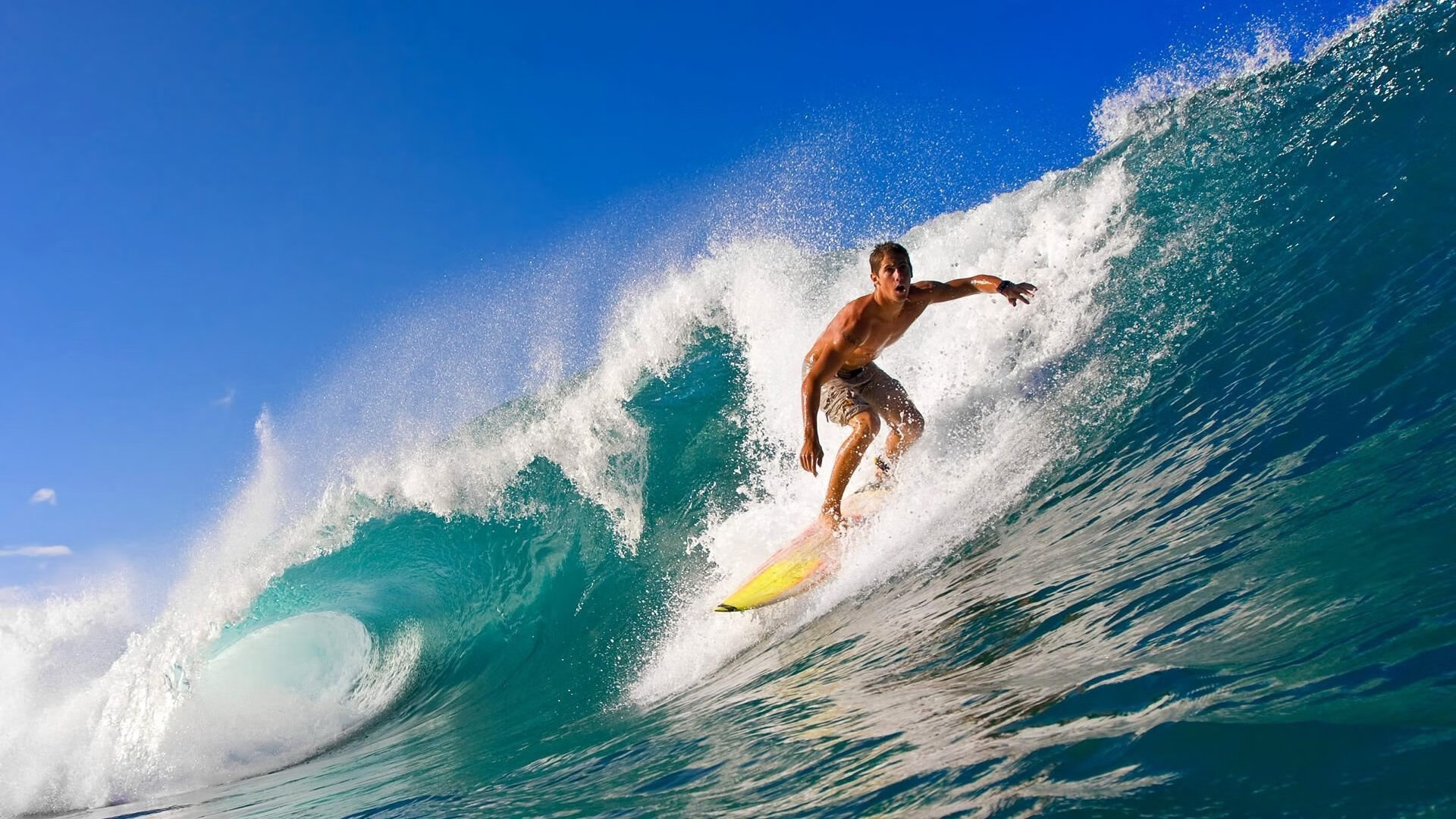 _逆境中的坚韧：运动员咬紧牙关完成精彩逆转_，运动员嘴里咬的是什么