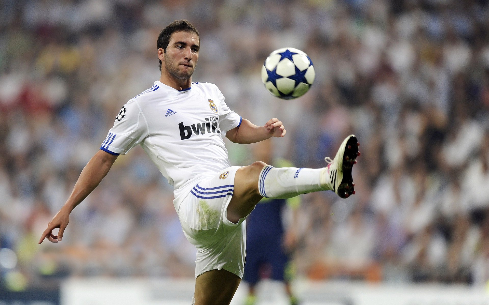 未来联盟：虚拟实境、全息投影点燃新观赛体验，未来联盟第一人人选